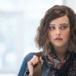 hannah baker as allegedly the weird girl in 13 reasons why