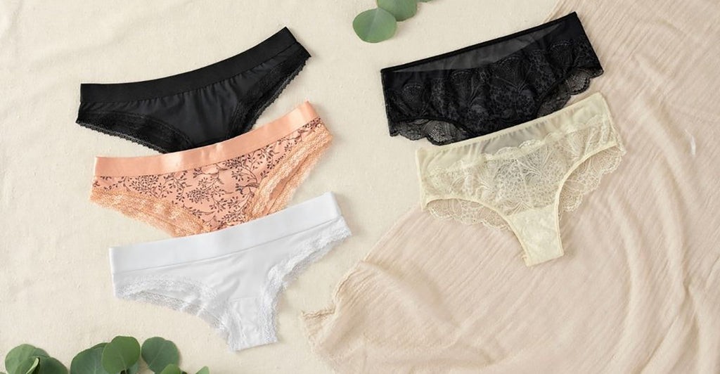 Open Gusset - Leaving one end open can reduce material usage and production costs - Panties Leonisa USA